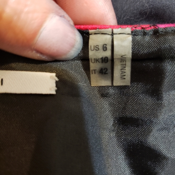 Tahari Elegant Black Pink Red And White Size 6 - Picture 5 of 5